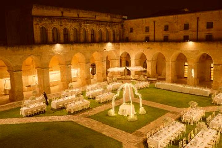Dubai Luxury Hold & Win online slot