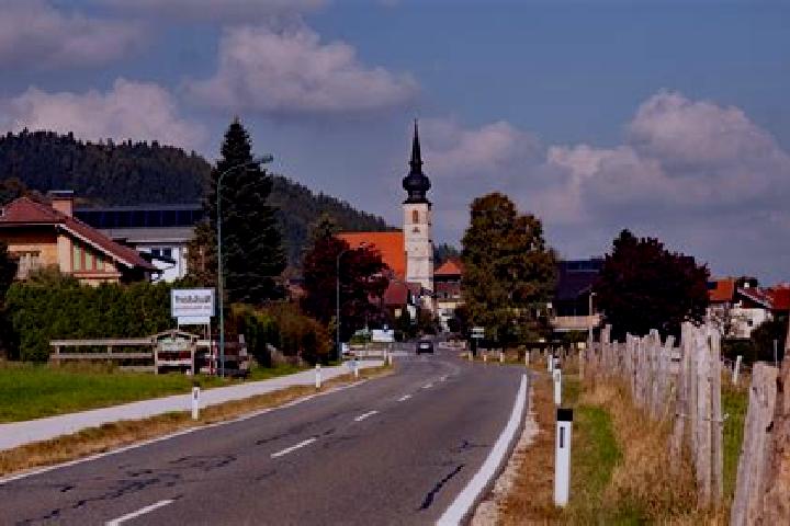 Super Elves slot machine